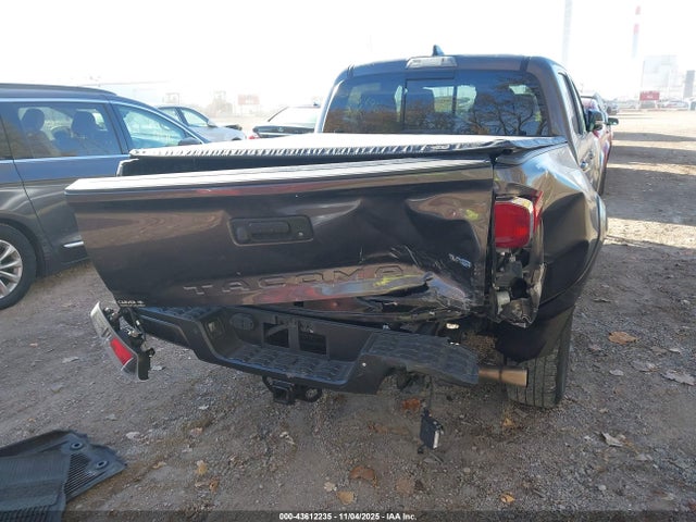 2021 Toyota Tacoma Trd Sport მანქანა იყიდება აუქციონზე, vin: 3TYCZ5AN0MT025496, აუქციონის ნომერი: 43612235