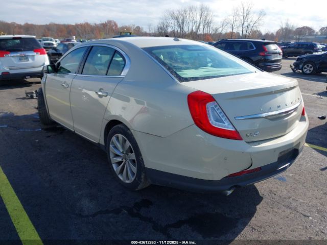 2015 LINCOLN MKS 1LNHL9DK8FG607141 Photo 2