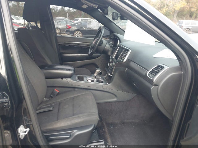 1C4RJFAG8JC352620 Jeep Grand Cherokee Upland 4x4