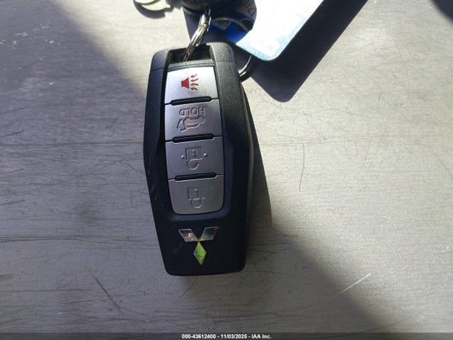 Продажа на аукционе авто 2022 Mitsubishi Outlander Black Edition 2wd/se 2.5 2wd/se Launch Edition 2wd, vin: JA4J3UA89NZ024317, номер лота: 43612400