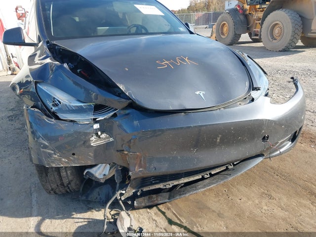 2023 TESLA MODEL Y 7SAYGAEE0PF582530 Photo 5