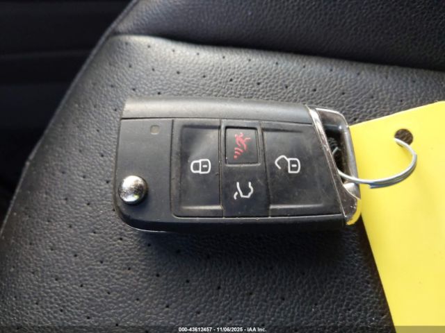 2021 VOLKSWAGEN TIGUAN 3VV3B7AX4MM026908 Photo 10