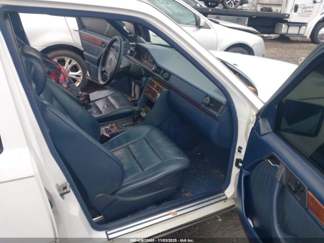 1992 MERCEDES-BENZ 400 WDBEA34E4NB724276 Photo 4