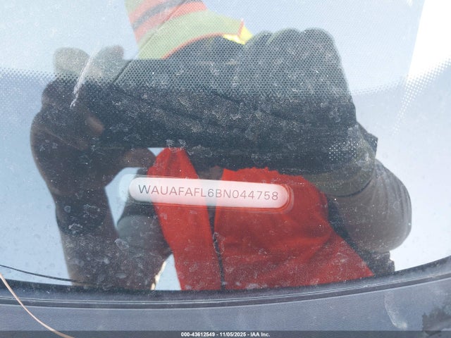 2011 AUDI A4 WAUAFAFL6BN044758 Photo 8