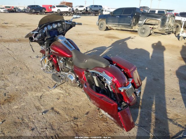 2015 HARLEY-DAVIDSON FLHX 1HD1KBM19FB641902 Photo 2