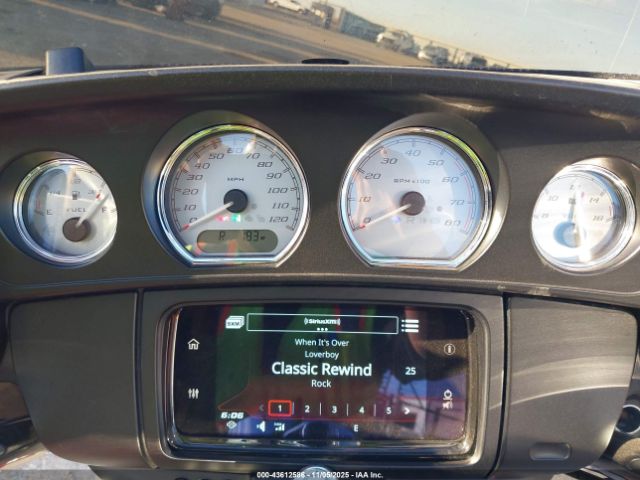 2015 HARLEY-DAVIDSON FLHX 1HD1KBM19FB641902 Photo 6