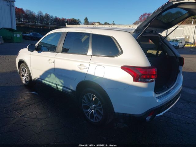 2016 MITSUBISHI OUTLANDER JA4AZ3A37GZ042637 Photo 2