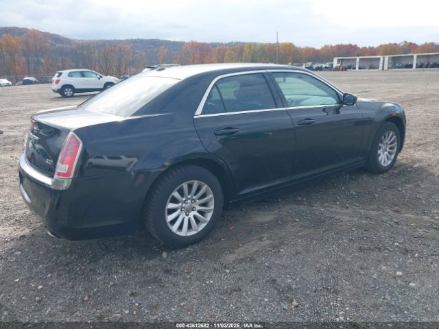2014 CHRYSLER 300 2C3CCAAG0EH272898 Photo 3