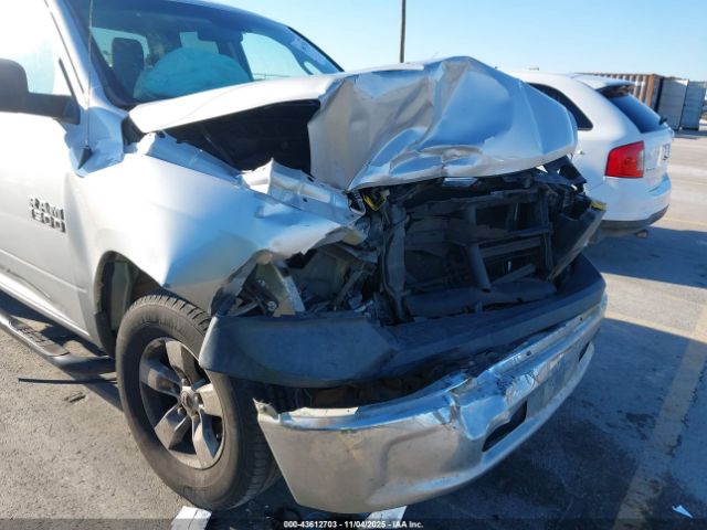 2017 RAM 1500 1C6RR6FG2HS791286 Photo 5