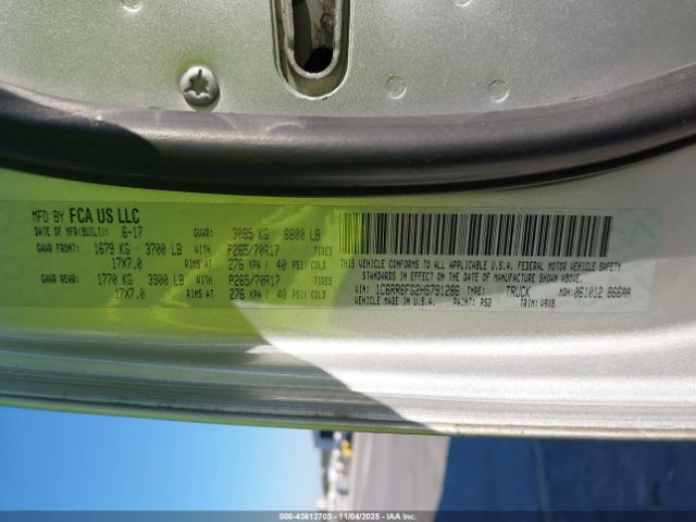 2017 RAM 1500 1C6RR6FG2HS791286 Photo 8