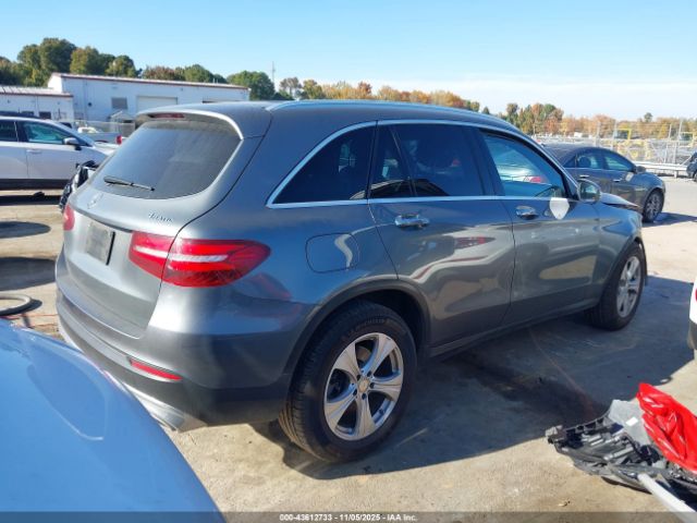 2017 MERCEDES-BENZ GLC 300 WDC0G4KB0HF138612 Photo 3