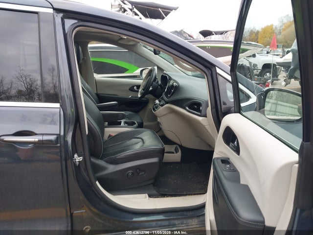 Продаж на аукціоні авто 2020 Chrysler Pacifica Limited, vin: 2C4RC1GG1LR262921, номер лоту: 43612796