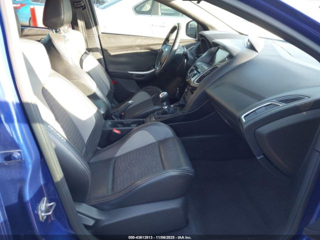 2015 FORD FOCUS ST 1FADP3L99FL255185 Photo 4