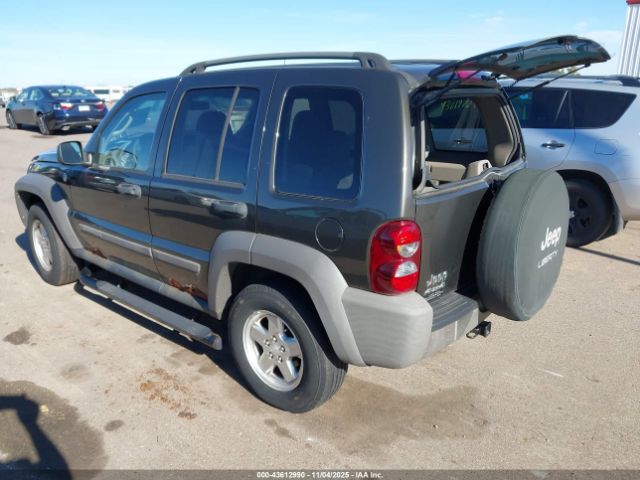 2006 JEEP LIBERTY 1J8GL48K86W288755 Photo 2