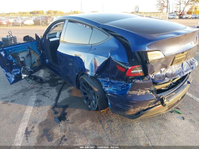 2023 TESLA MODEL Y 7SAYGAEE1PF845169 Photo 2