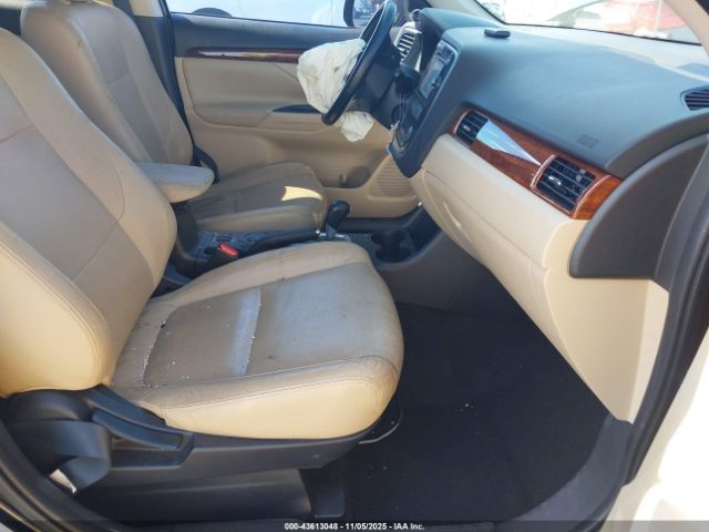 2014 MITSUBISHI OUTLANDER JA4AD3A34EZ013432 Photo 4