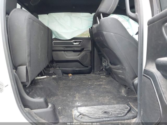 2022 RAM 1500 1C6SRFFT9NN385823 Photo 7