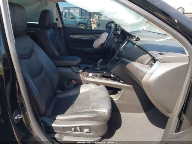 2019 CADILLAC XT5 1GYKNERS1KZ139767 Photo 4