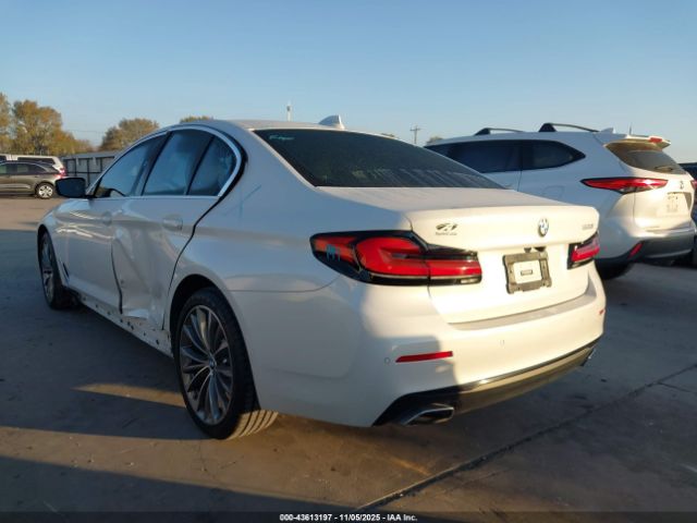 2022 BMW 530 WBA53BH0XNCK42097 Photo 2