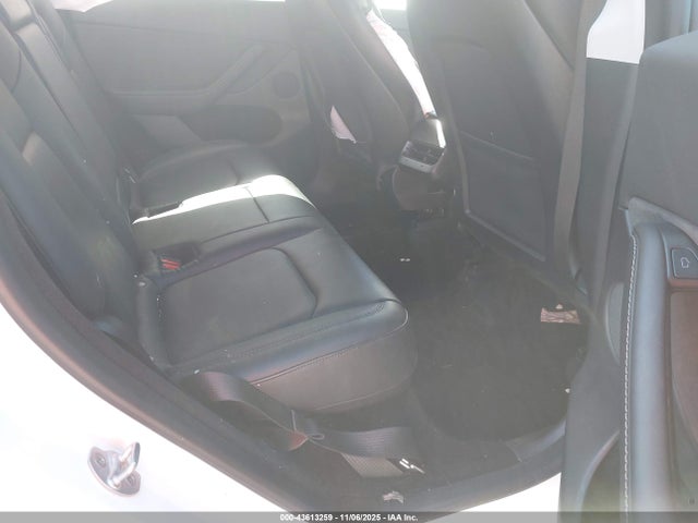 2023 TESLA MODEL Y 7SAYGDEE9PA076306 Photo 7
