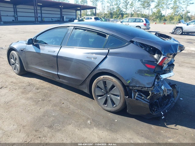 2024 TESLA MODEL 3 5YJ3E1EA7RF762374 Photo 2