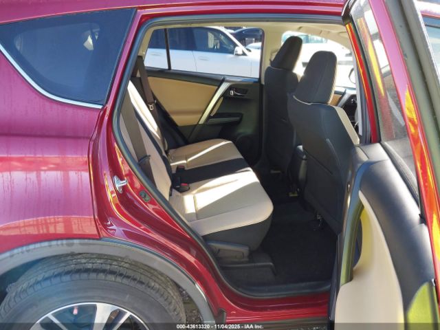 2018 TOYOTA RAV4 JTMWFREV7JD117120 Photo 7