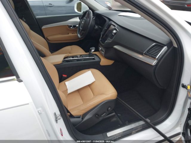 2016 VOLVO XC90 YV4102XKXG1068072 Photo 4