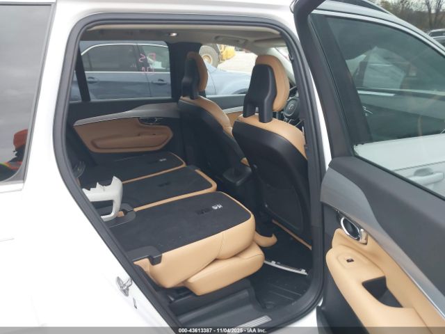 2016 VOLVO XC90 YV4102XKXG1068072 Photo 7