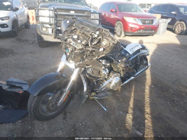 2020 HARLEY-DAVIDSON FLHX 1HD1KBC1XLB669737 Photo 1