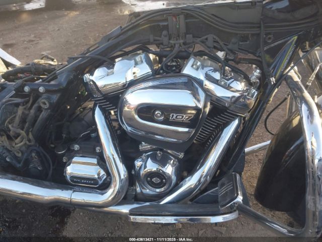 2020 HARLEY-DAVIDSON FLHX 1HD1KBC1XLB669737 Photo 7