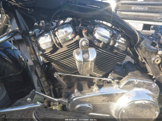 2020 HARLEY-DAVIDSON FLHX 1HD1KBC1XLB669737 Photo 8