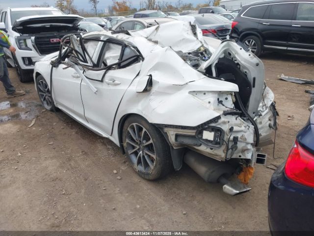 2018 ACURA TLX 19UUB2F56JA005629 Photo 2