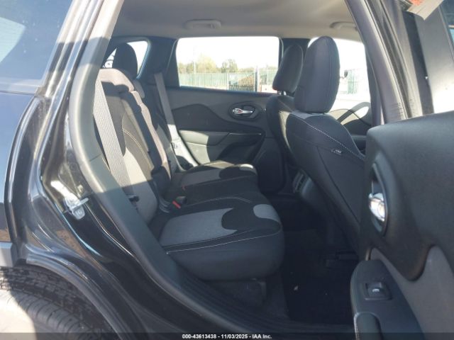 2016 JEEP CHEROKEE 1C4PJLAB7GW293643 Photo 7