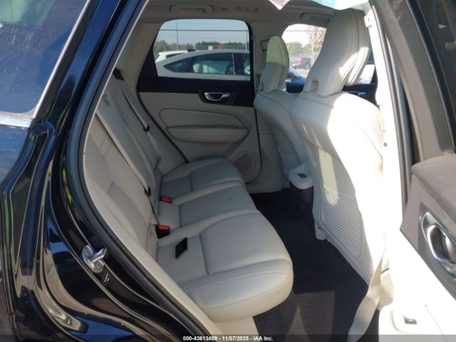 2023 VOLVO XC60 YV4L12RN7P1197514 Photo 7