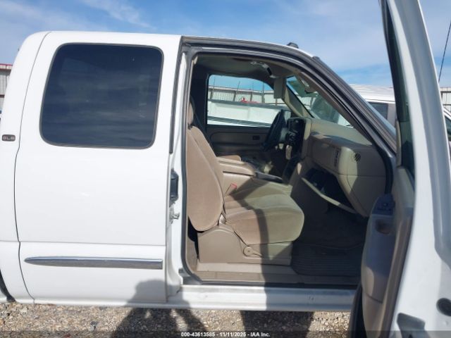 2004 GMC SIERRA 1500 2GTEK19T541254414 Photo 4