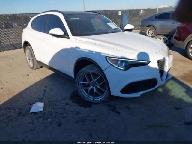 2018 ALFA ROMEO STELVIO ZASFAKNN6J7C02431