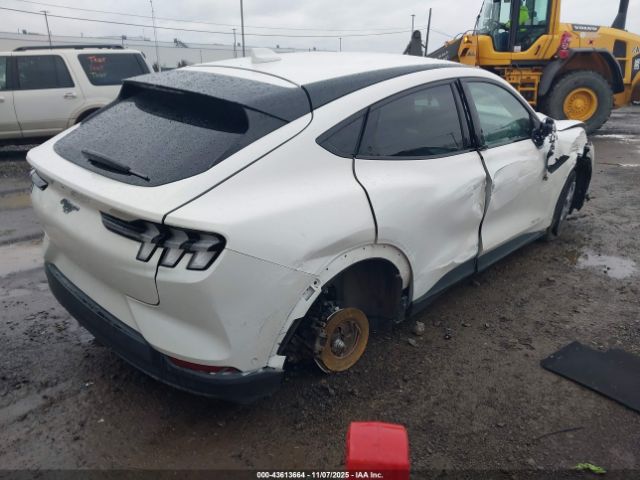 2021 FORD MUSTANG MACH-E 3FMTK1SS5MMA20013 Photo 3