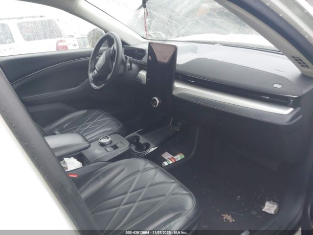 2021 FORD MUSTANG MACH-E 3FMTK1SS5MMA20013 Photo 4