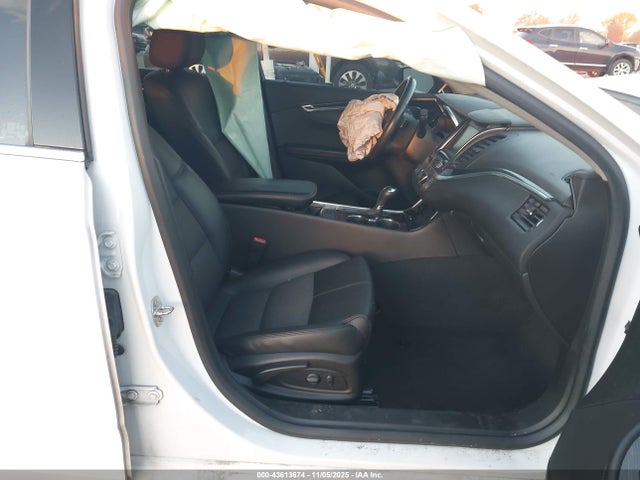 Chevrolet IMPALA 1LT 2018 2G1105S38J9138734 Image 5
