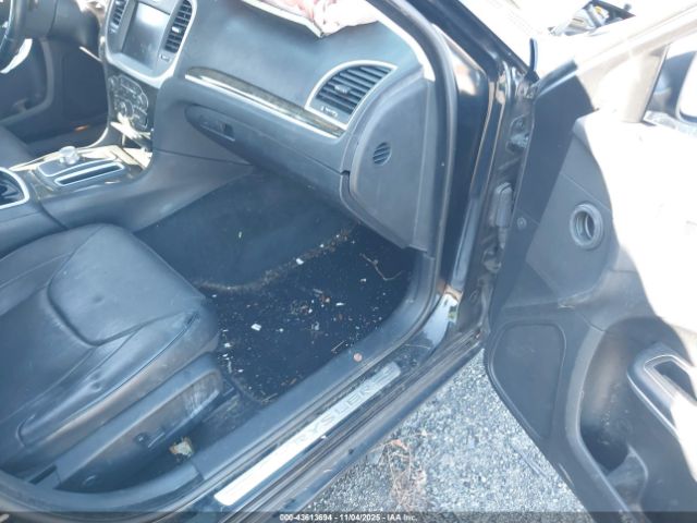 2015 CHRYSLER 300C 2C3CCAKG9FH501174 Photo 4