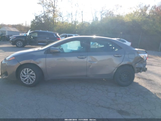 Toyota COROLLA LE 2018 2T1BURHE4JC066379 Image 14