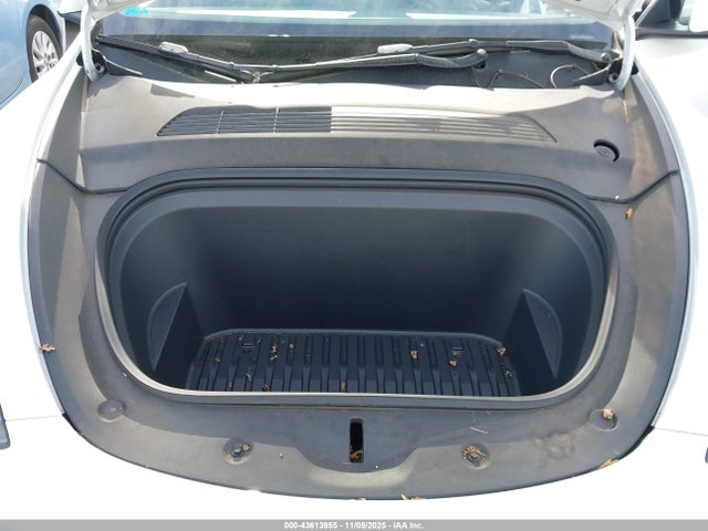 2021 TESLA MODEL Y 5YJYGDED0MF103010 Photo 9