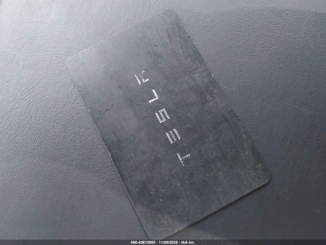 2021 TESLA MODEL Y 5YJYGDED0MF103010 Photo 10