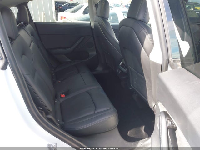 2021 TESLA MODEL Y 5YJYGDED0MF103010 Photo 7