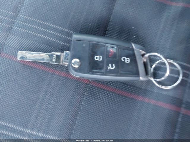 2015 VOLKSWAGEN GOLF GTI 3VWYT7AU6FM055690 Photo 10