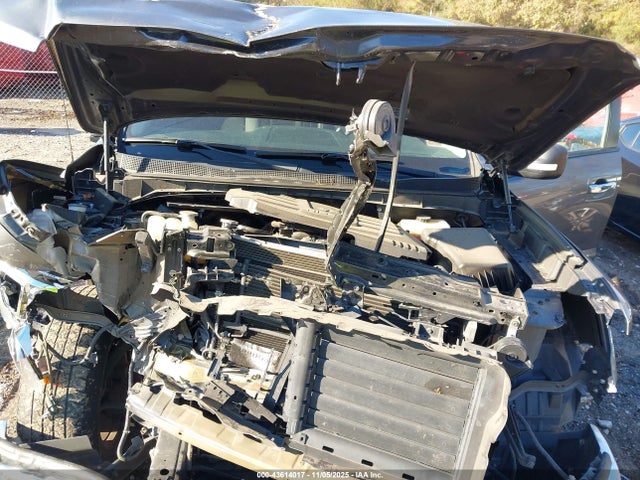 1N6AA1EKXHN550819 Nissan TITAN SV