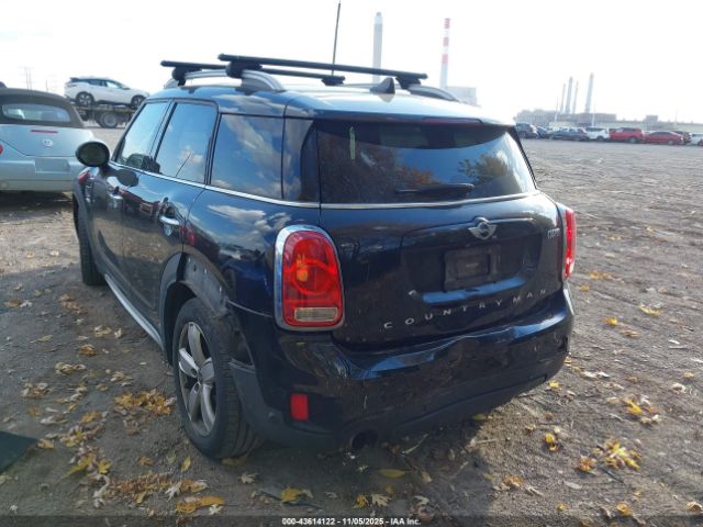 2017 MINI COUNTRYMAN WMZYV5C37H3E01629 Photo 2