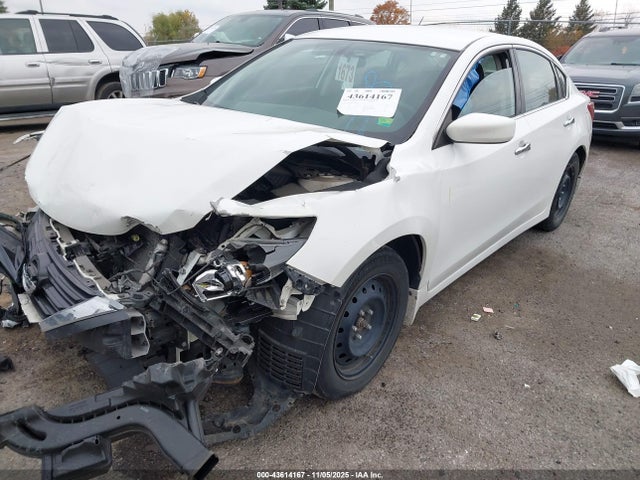 2018 NISSAN ALTIMA 1N4AL3AP3JC299658 Photo 1