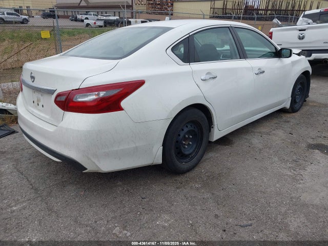 2018 NISSAN ALTIMA 1N4AL3AP3JC299658 Photo 3