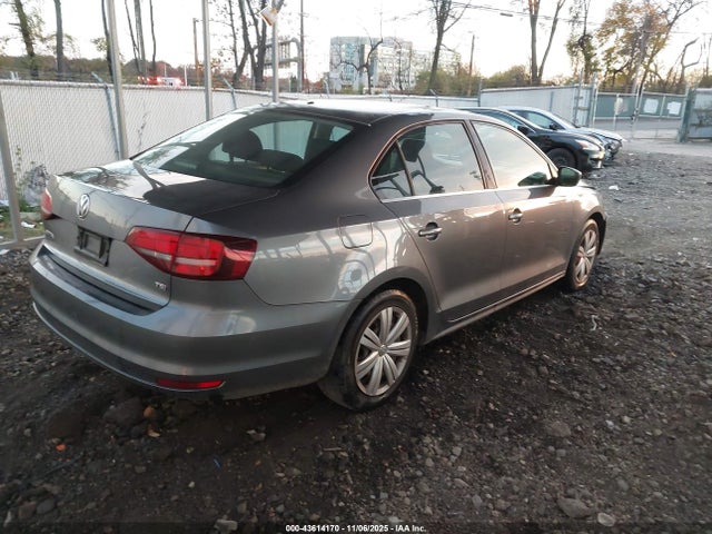 43614170 :رقم المزاد ، 3VW2B7AJ2HM253846 vin ، 2017 Volkswagen Jetta 1.4t S مزاد بيع